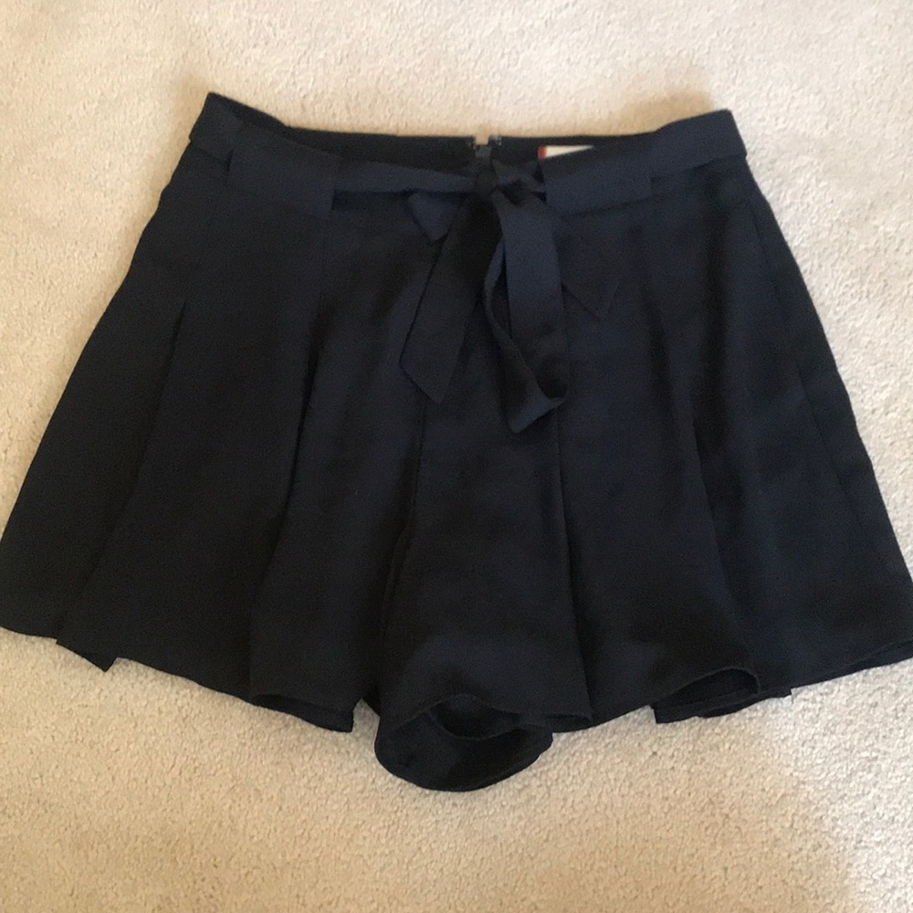 NWOT Aritzia Sunday Best Westley Shorts
